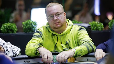Léo Rizzo lidera 10 brasucas no Dia 2 do US$ 10K Mystery Bounty da WSOP