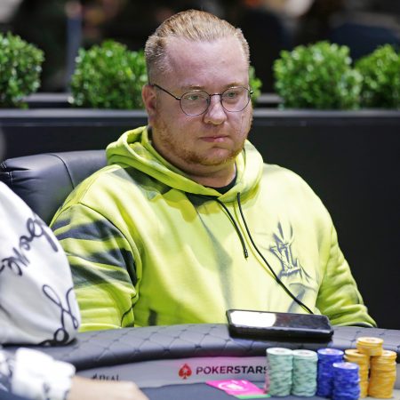 Léo Rizzo lidera reta final do Main Event da KSOP GGPoker Premium