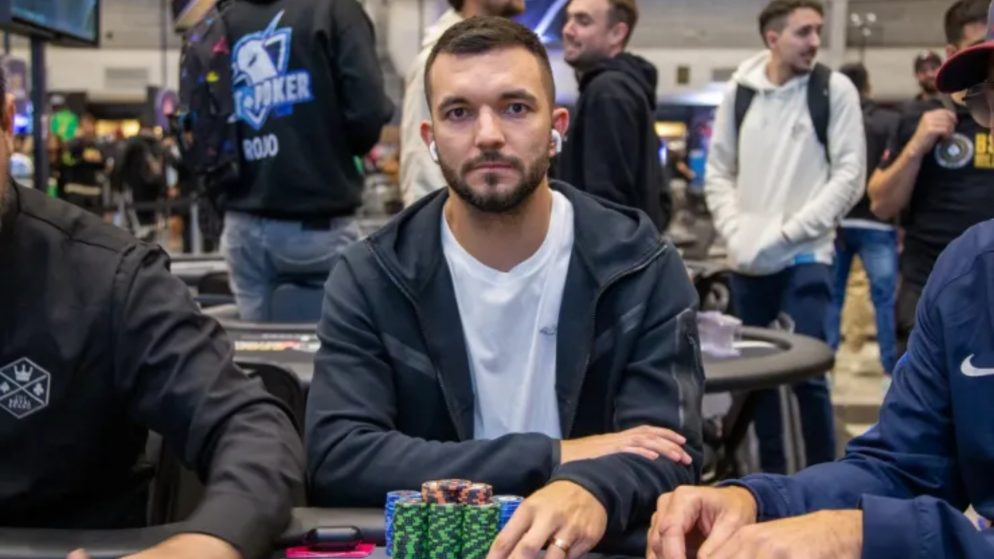 Lucas Rigos é o líder na reta final do Main Event do LAPT