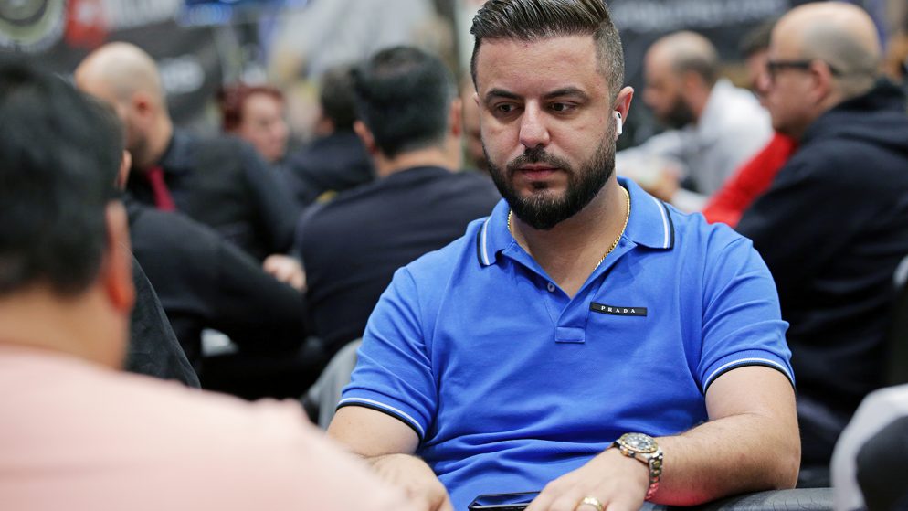 Rafael Mota, Bruno Foster e Felipe Mojave passam ao Dia 2 do Evento #11 da WSOP