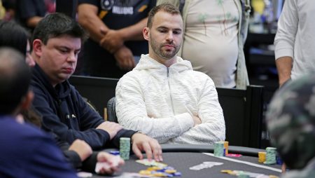Renan Bruschi cai na primeira rodada do US$ 25K NLH HU Championship em flush X flush