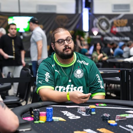 Yago Simplício conquista boa forra no WSOPC US$ 150 Mystery Wonderbox