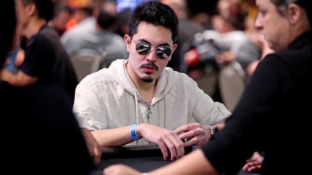 Edson Tsutsumi Jr lidera brasucas nos Dias 1A e 1B do Main Event da WSOP Paradise