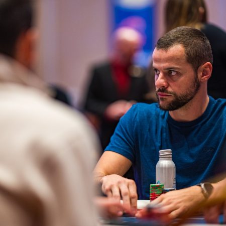 Henrique Zanetti é um dos 16 finalistas do WPT World Championship