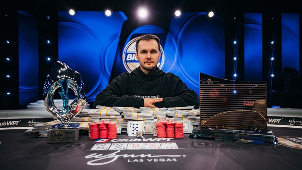 Mikita Badziakouski é campeão do Big One For One Drop do WPT