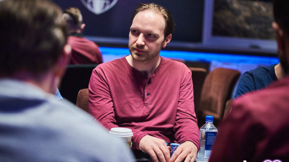 Mike Watson é o líder na FT do PokerGO Cup #2