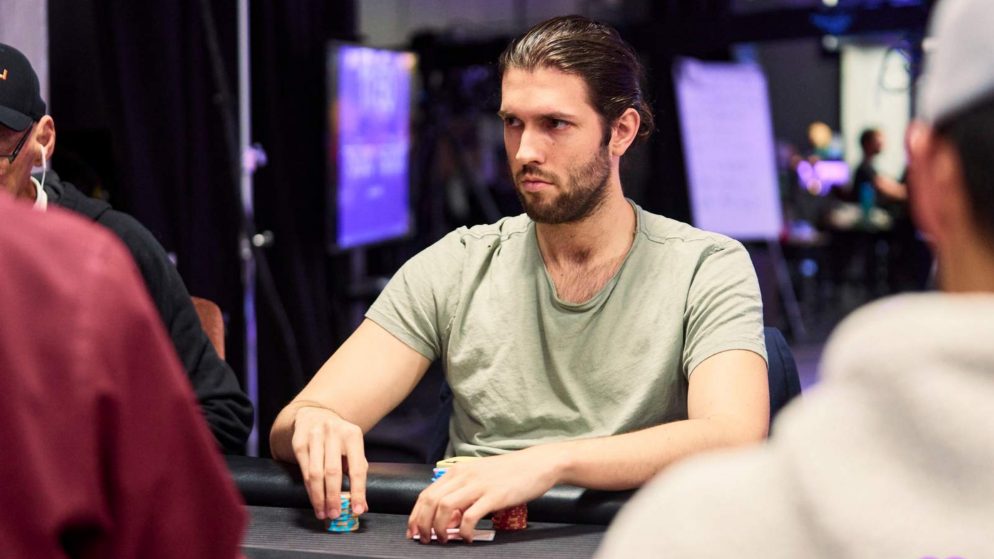 Dylan DeStefano é o líder na FT do PokerGO Cup #6