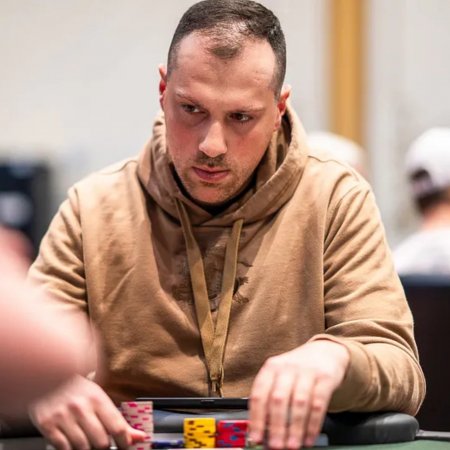 Artur Martirosian e Faraz Jaka são os favoritos nas semifinais do US$ 25K HU Championship