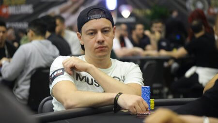 Saymon Dias lidera brasileiros no Dia 1C do Main Event da WSOP