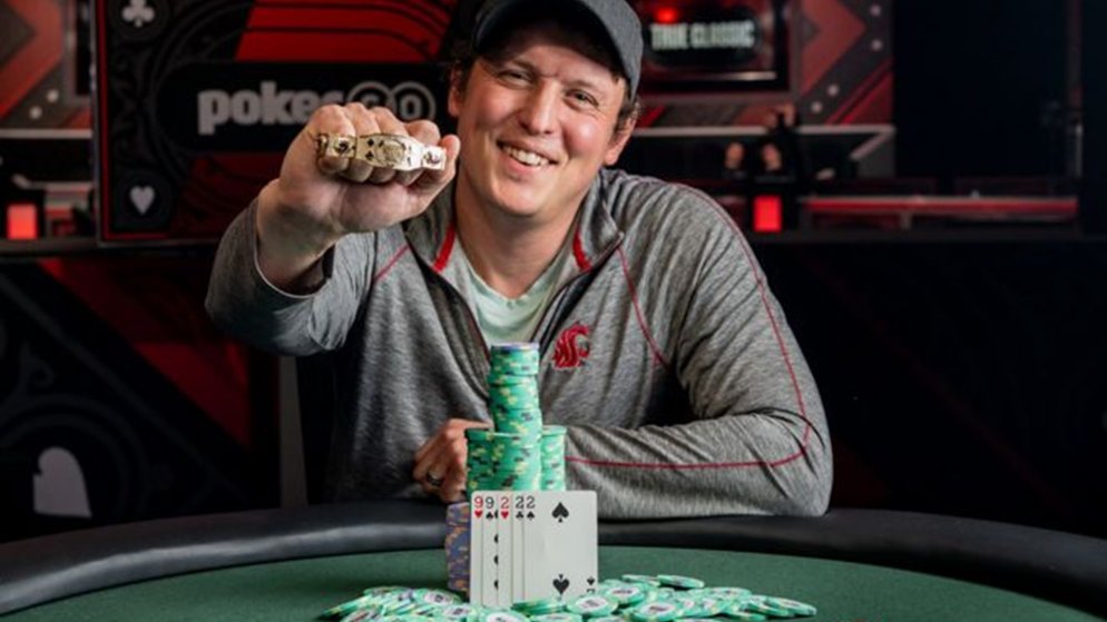 Aaron “AJ” Cummings conquistou seu primeiro bracelete da WSOP