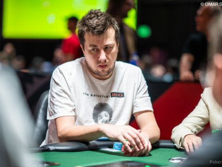 Gabriel Schroeder é quinto no Main Event da Major Series of Poker do Venetian