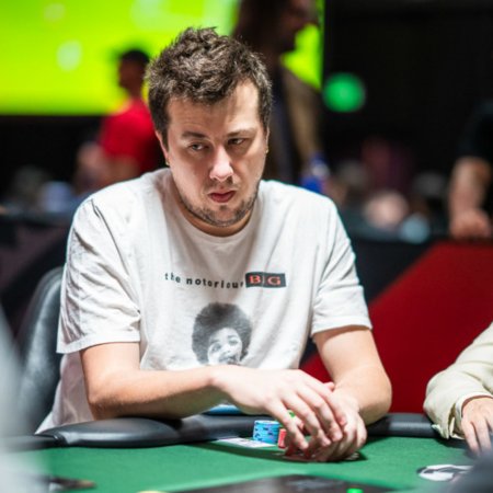 Gabriel Schroeder puxa sete brasileiros ao Dia 3 do Millionaire Maker da WSOP
