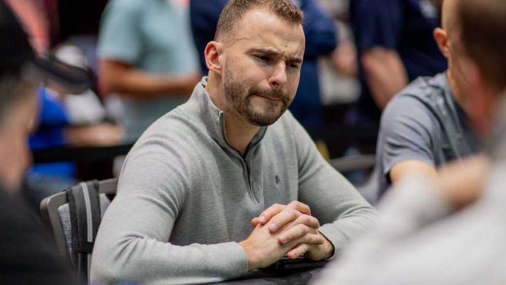 Renan Bruschi é 10º e Negreanu está entre os cinco finalistas do US$ 50K PPC