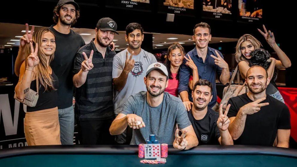 Alex Livingston conquista a segunda joia com título no US$ 3K PLO 6-Max da WSOP