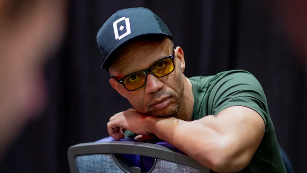Albert Daher lidera 10 finalistas e Phil Ivey busca 12ª joia no US$ 25K High Roller HORSE
