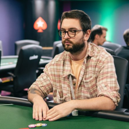 Aleksandr Shepel avança na ponta no Dia 1 do Super High Roller do LAPT México