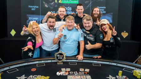 Chris Moneymaker bate Francisco Benítez e é campeão do Main Event do Enjoy Poker Tour