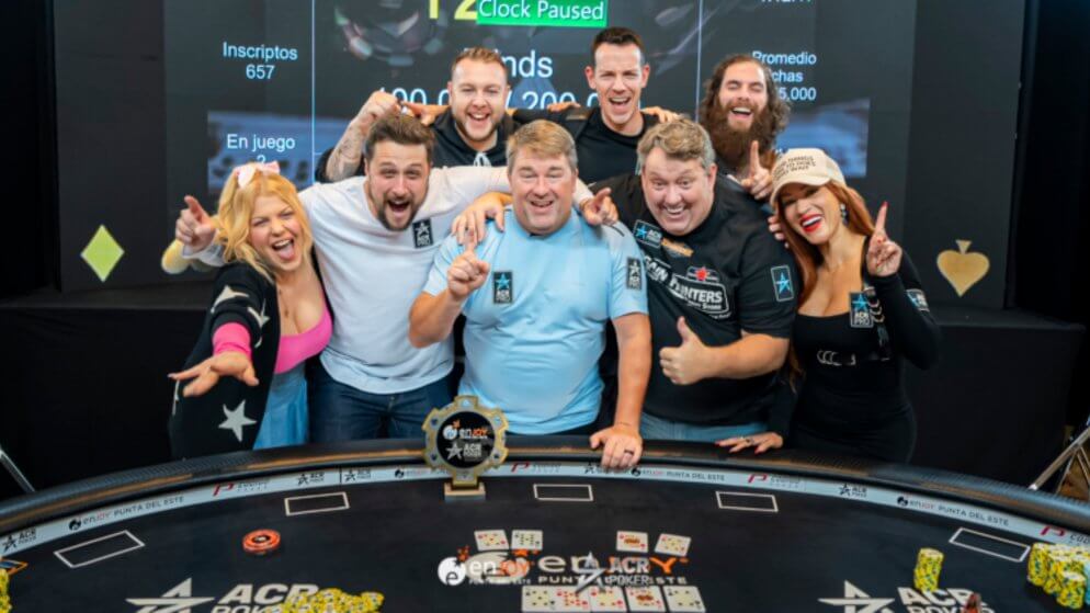 Chris Moneymaker bate Francisco Benítez e é campeão do Main Event do Enjoy Poker Tour