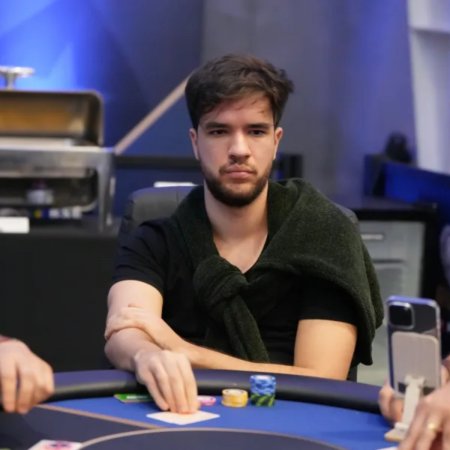 Nicolas Coppini lidera 16 brasucas ao Dia 2 do Main Event do Estrellas Poker Tour