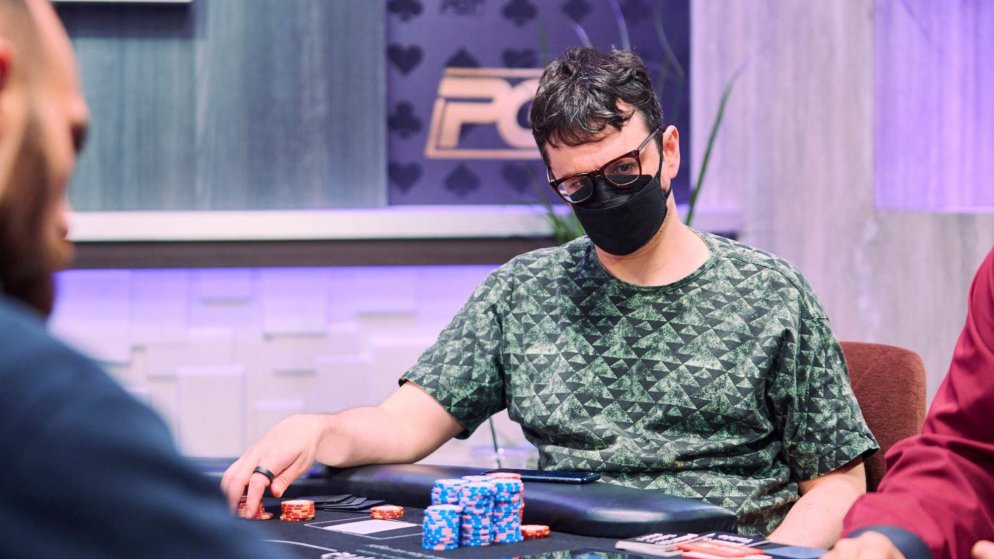 Isaac Haxton é o líder entres os sete finalistas do Poker Masters #6