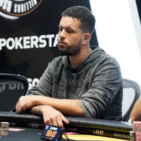 Luiz Constantino avança na ponta no Dia 1 do R$ 15K The Challenge do BSOP Millions