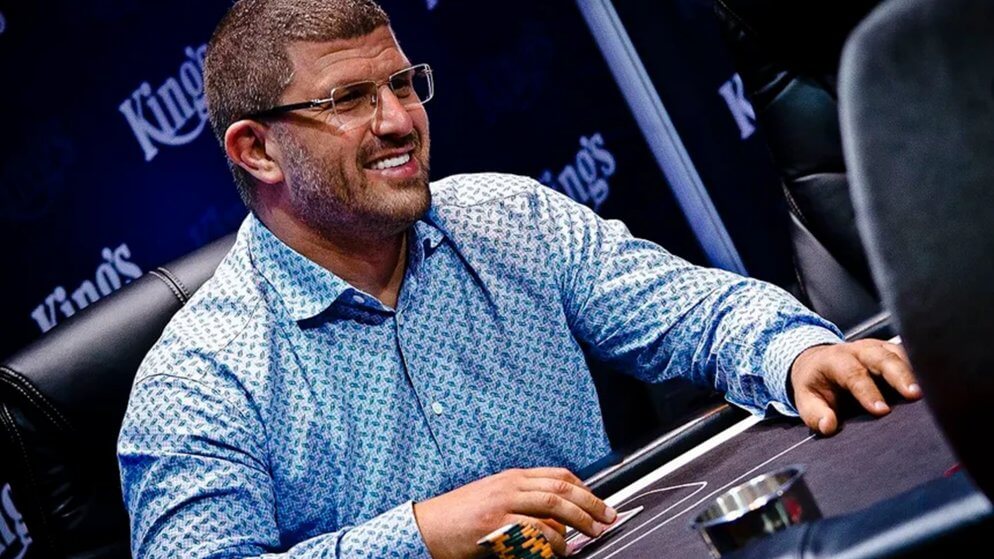 Leon Tsoukernik internado em situação crítica por overdose de medicamento