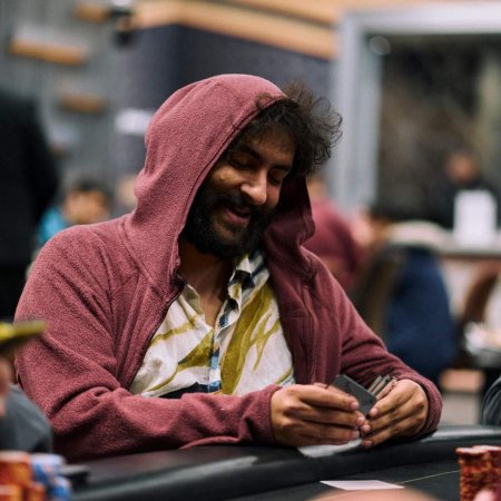 Martin Zamani é o líder na mesa final do PGT Kickoff #4