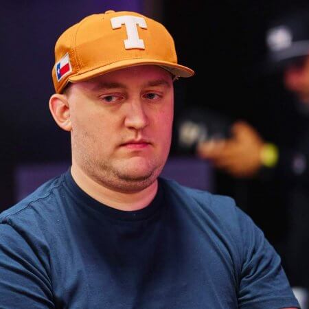Michael Moncek lidera com grande vantagem FT do PokerGO Cup #1; João Simão faz ITM