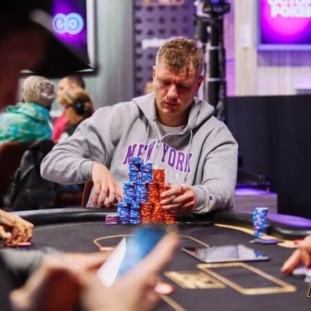 Sam Laskowitz é o líder na FT da PokerGO Cup #2 e Moncek busca o bi