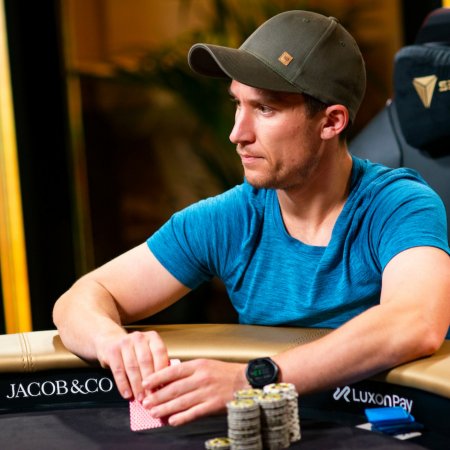 Daniel Dvoress lidera 48 classificados ao Dia 2 do US$ 150K da Triton Jeju