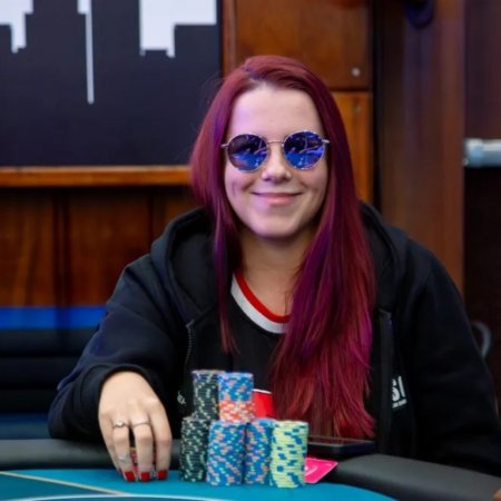 Gabriela Lozove lidera última rodada dupla do Main Event do BSOP São Paulo