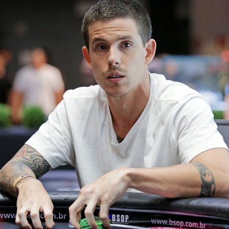Gustavo Castro é campeão do $1.050 Super Tuesday High Roller