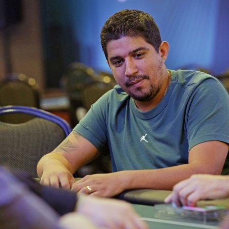 Luan Coelho é o líder no Dia 2 do R$ 15K Grand High Roller do BSOP São Paulo