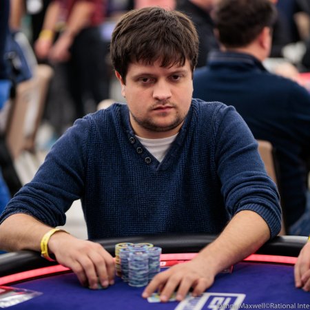 Eduardo Silva passa para o Dia 4 do Main Event do EPT Paris