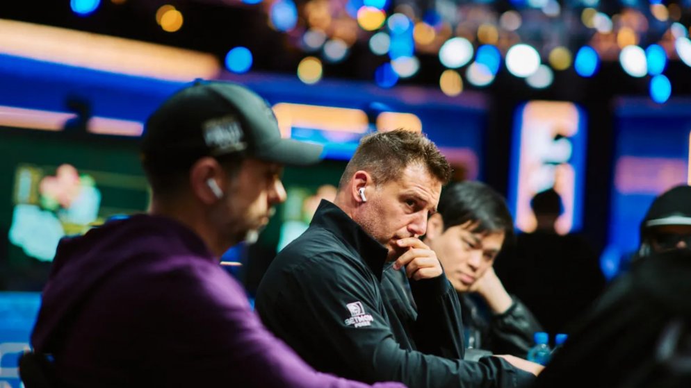Darren Elias lidera seis finalistas em dia extra do US$ 10K NL 2-7 Lowball Draw Championship