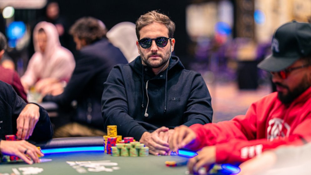 João Simão avança em terceiro ao Dia 2 do US$ 50K High Roller da WSOP