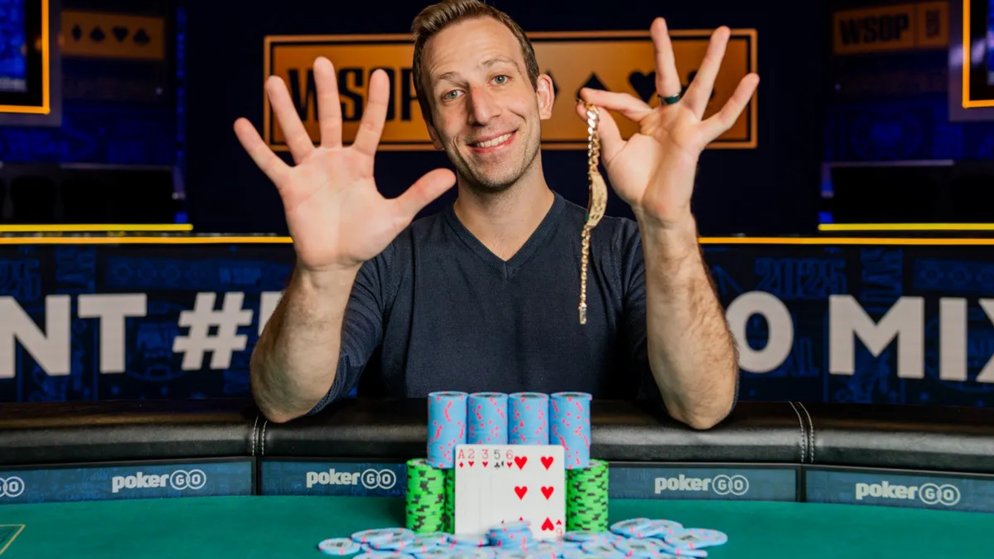 Benny Glaser conquista o terceiro bracelete na WSOP 2025 e entra para o seleto grupo de lendas do poker