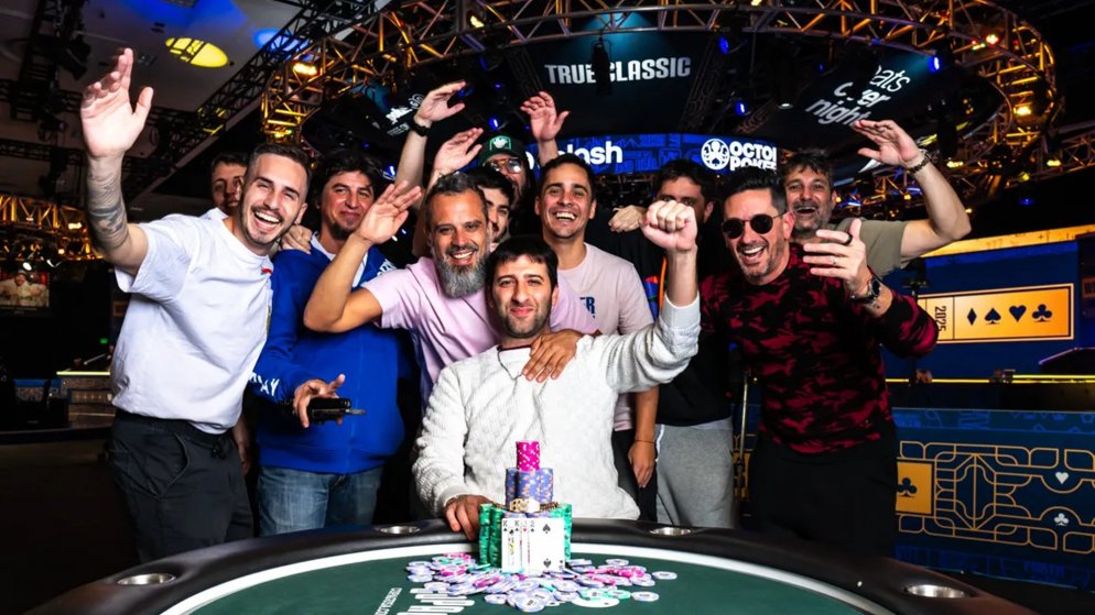 Carlos Leiva conquista primeiro bracelete da carreira no Evento #42 da WSOP 2025