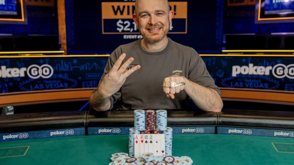 Dylan Linde brilha no WSOP 2025 e conquista seu terceiro bracelete ao vencer o US$50K PLO High Roller