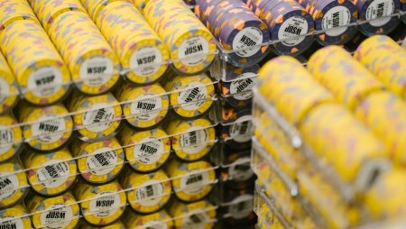Cesar Machado passa ao Dia 3 do Seniors da WSOP