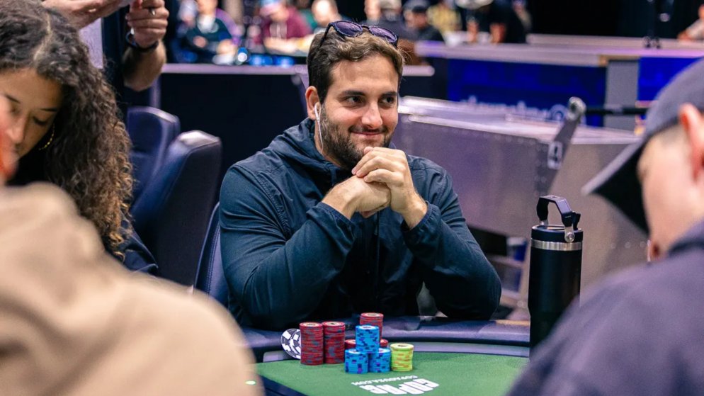 João Simão passa ao Dia 2 do US$ 50K PLO High Roller da WSOP