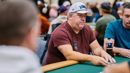 Chris Moneymaker sofre com cooler e cai no segundo nível do Main Event