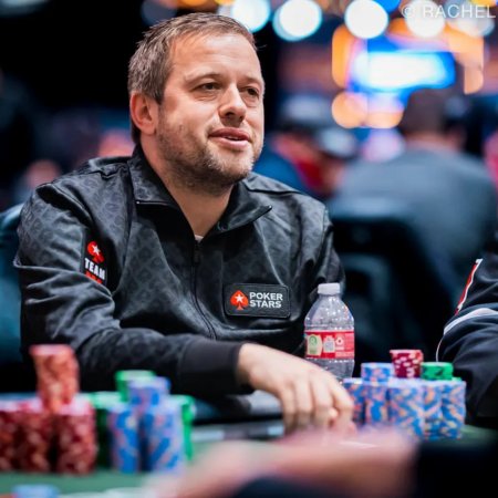A-A contra Q-Q e J-J catapulta Hallaert ao topo do Main Event