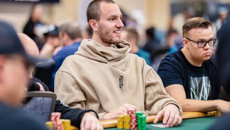 Shotaro Kobayashi e Max Neugebauer lideram Dia 3 do Main Event da WSOP