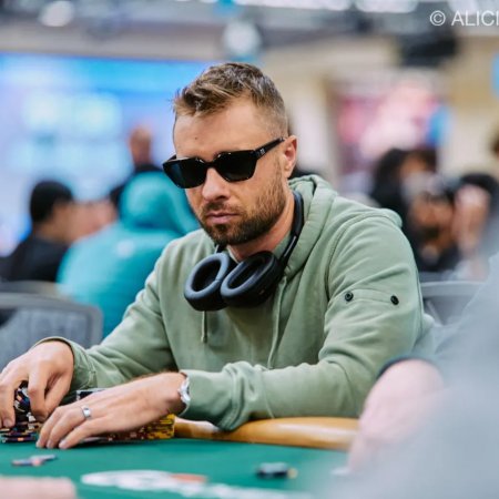 Oleksii Kravchuk é o líder no Dia 2ABC do Main Event da WSOP