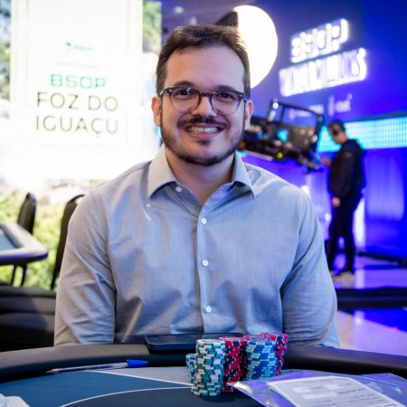 Will Arruda lidera FT estrelada do R$ 50K High Roller Championship
