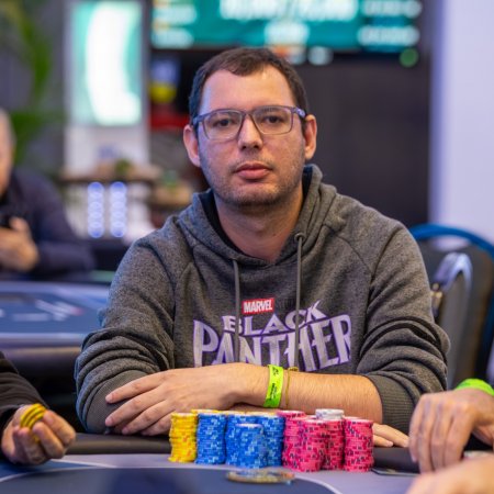 William Dias passa forte na ponta no Dia 1 do R$ 15K Grand High Roller do BSOP Winter Millions