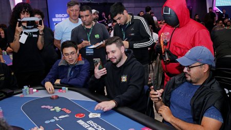 Leonardo Camera é o bolha do Main Event do BSOP Winter Millions