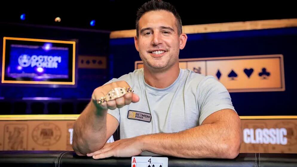Darren Elias conquista primeiro bracelete da WSOP em vitória online