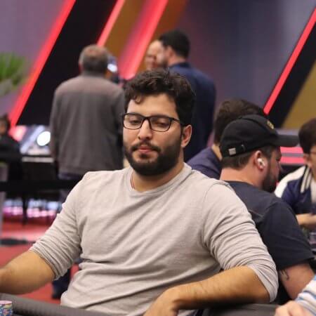 Iago Botelho tem forte ponta entre seis craques na FT do SCOOP #15-H